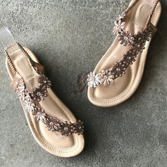 clarks rio flower sandals